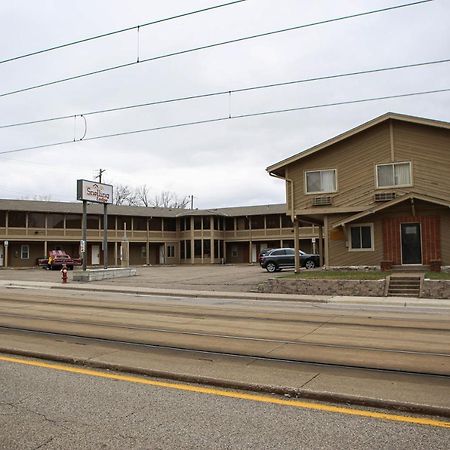 Snelling Motor Inn Mendota Zewnętrze zdjęcie